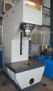 供應(yīng)滕州東城最新200噸單臂拉伸機(jī)與250噸單臂式液壓機(jī)，高效耐用滿足多樣化工業(yè)需求